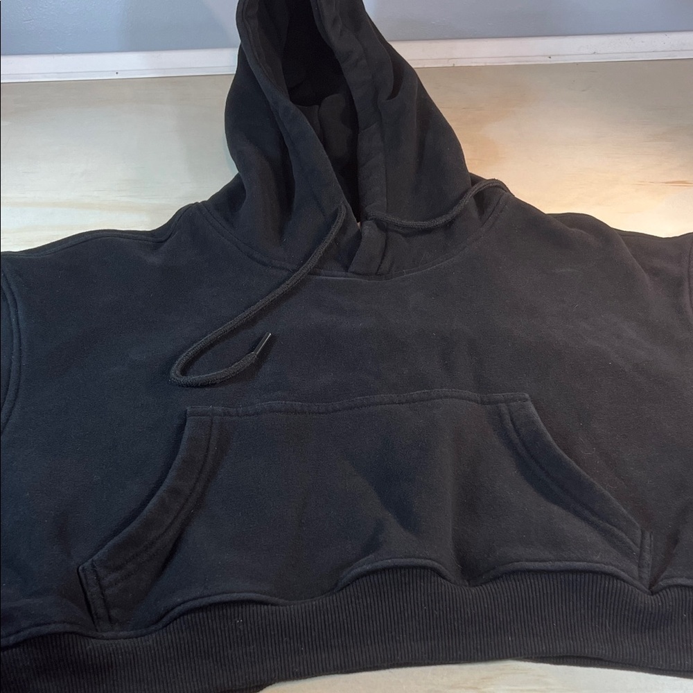 Black Cropped Hoodie Sweatshirt Sz XL